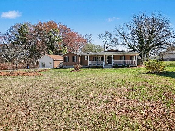 5th image of 259 Stewart Rd