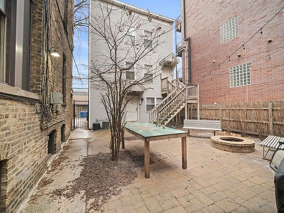4th image of 2842 N Sheffield Ave #194