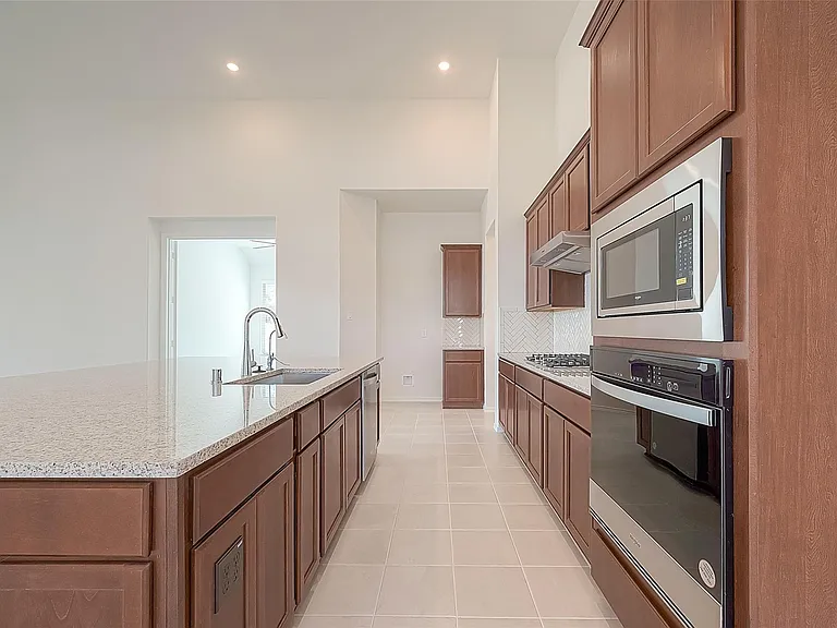 1303 Munson Valley Rd — Photo 16