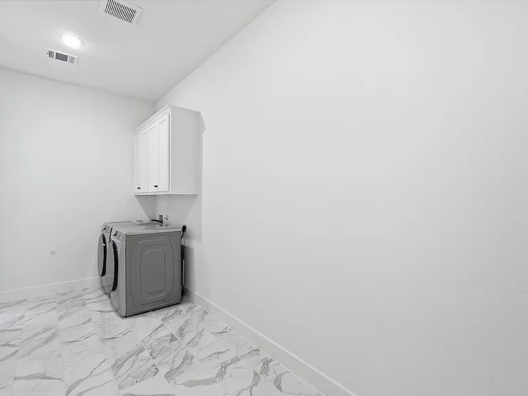 320 Telico Ct — Photo 7