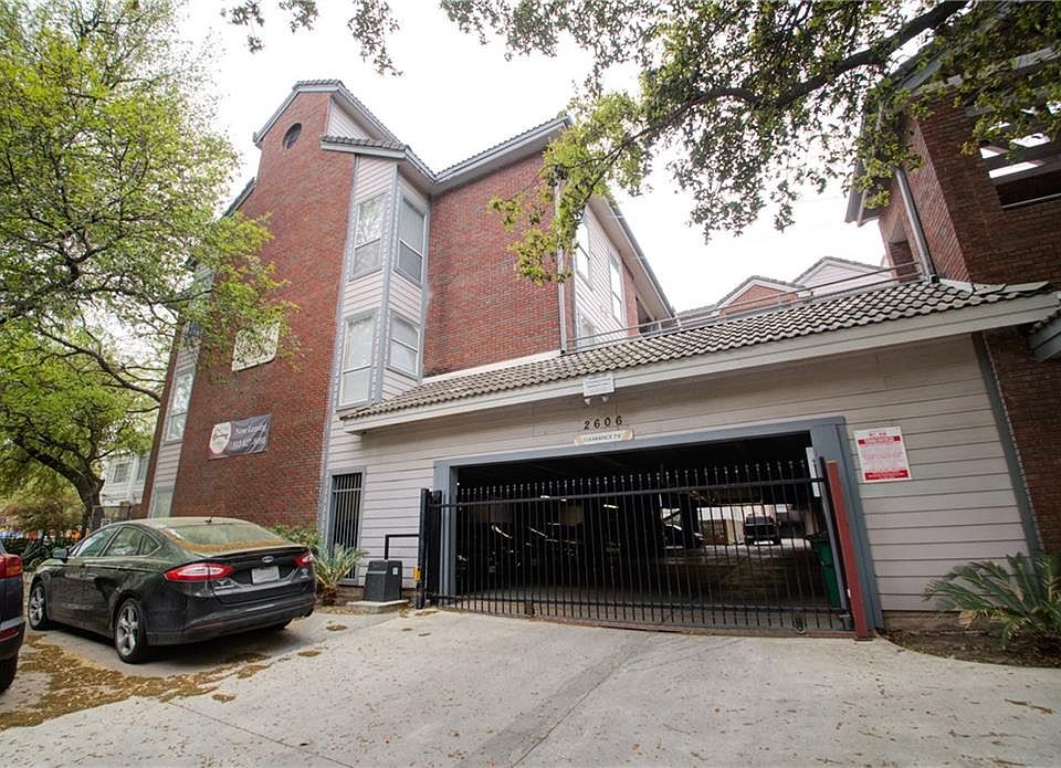 1st image of 2608 Rio Grande St #202
