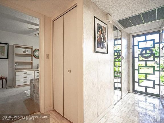 5th image of 4357 Carambola Cir S #2648