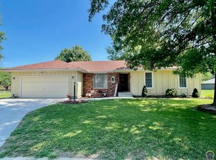 4208 SE Iowa Ave, Topeka, KS 66609