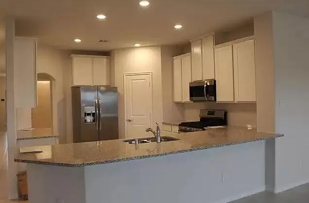 5010 Flanagan Dr — Photo 17