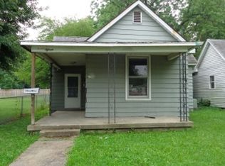 2015 4th Ave, Terre Haute, IN 47807