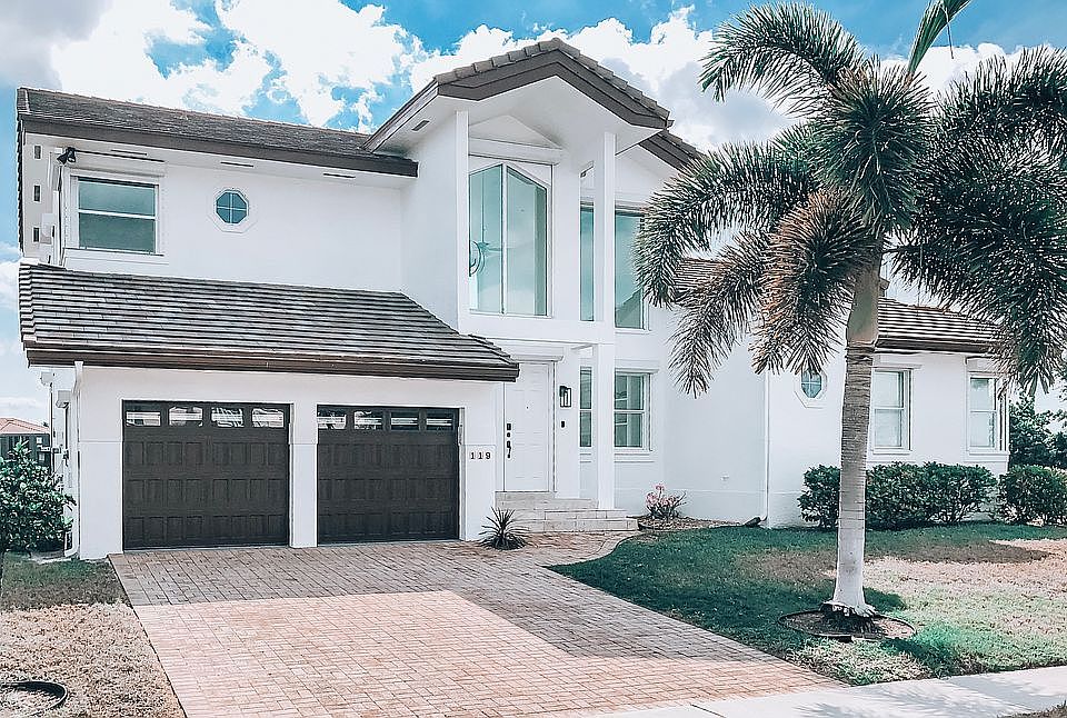 1st image of 119 S Seas Ct