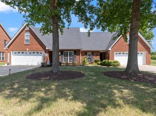 445 Golfview Ct, Murfreesboro, TN 37127