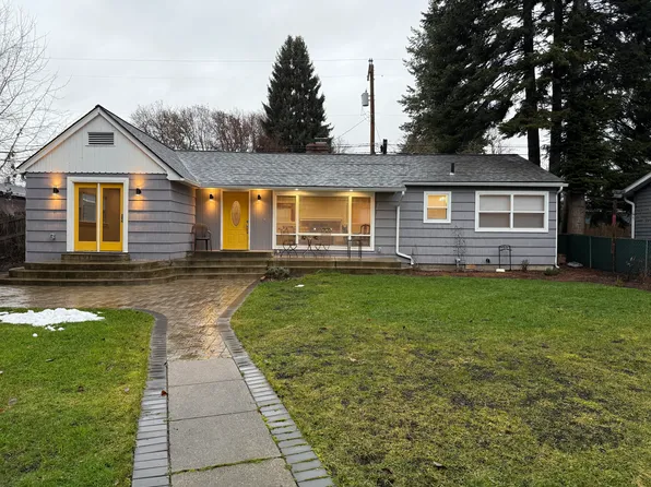 911 E Pine Ave, Coeur D Alene, ID 83814