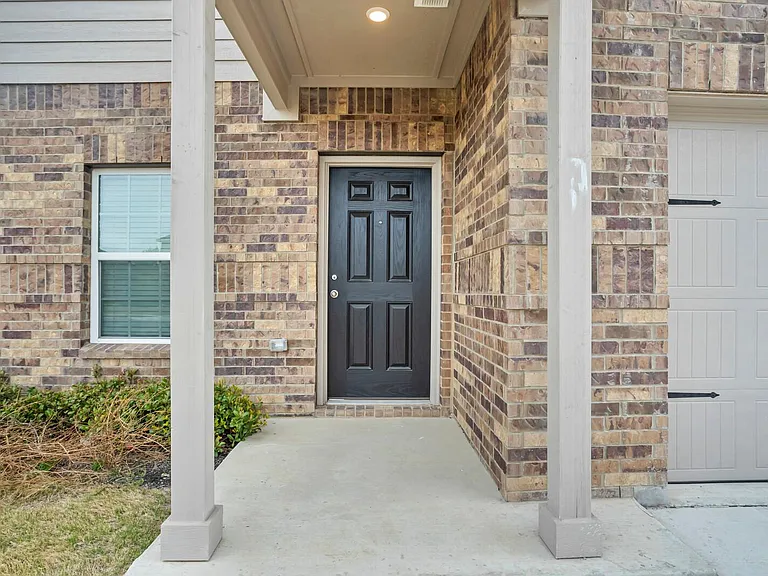 169 Allington Cir — Photo 4