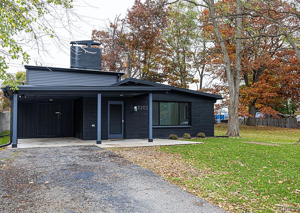 3202 Pridham St, Keego Harbor, MI 48320 Zillow