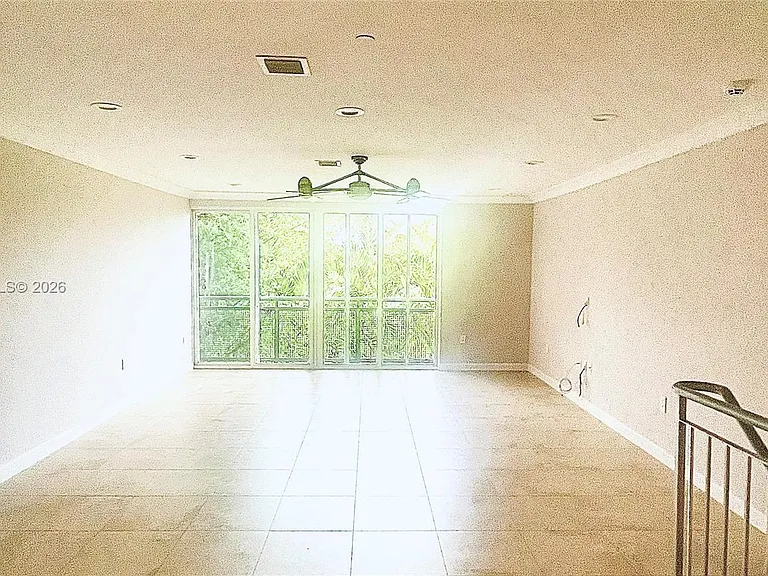 822 NE 19th Ave — Photo 23