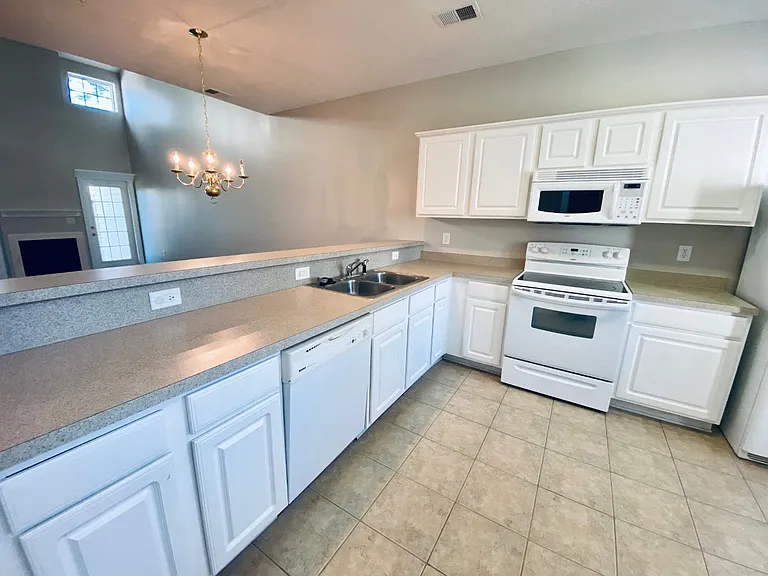 Kitchen_04022022