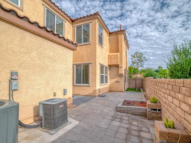 12028 Hathaway Pines Ln — Photo 21