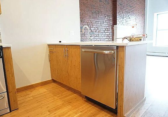 3rd image of 1162 Fulton St #1