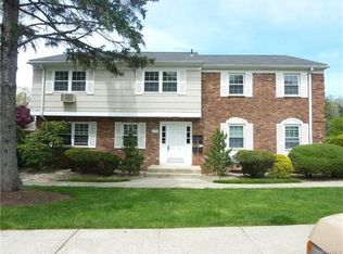 164 Doxbury Ln #164, Suffern, NY 10901