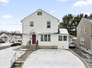 526 Airey Ave, Endicott, NY 13760