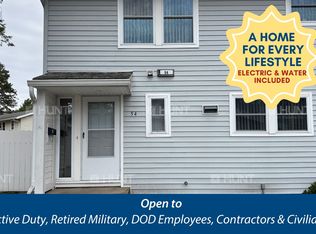54 Mellinger Ln, Chicopee, MA 01022