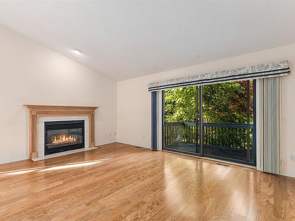 3rd image of 2015 Woods Ln #46