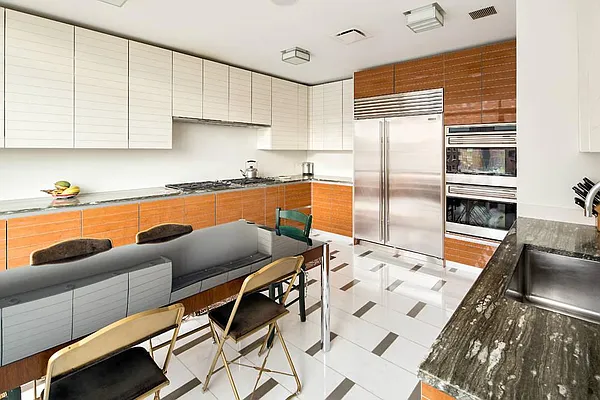 Sold by Town Residential | media 4