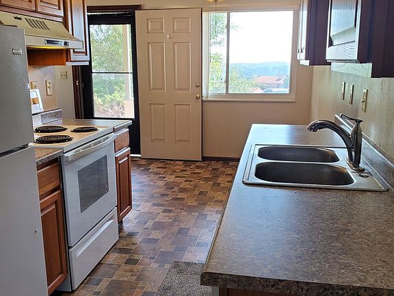 4th image of 5542 Fiesta Ln #0