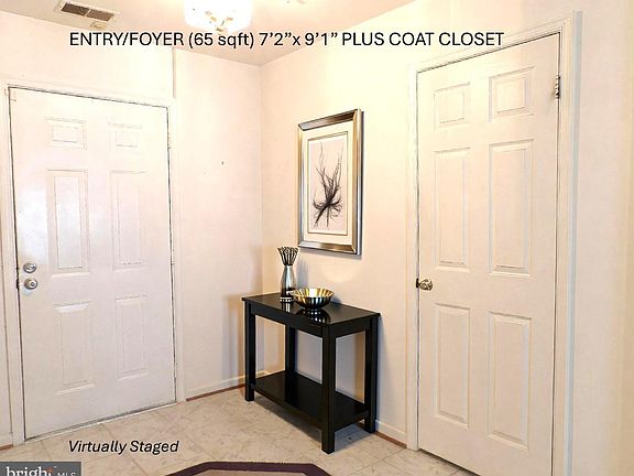 5th image of 4550 Chaucer Way Unit 302