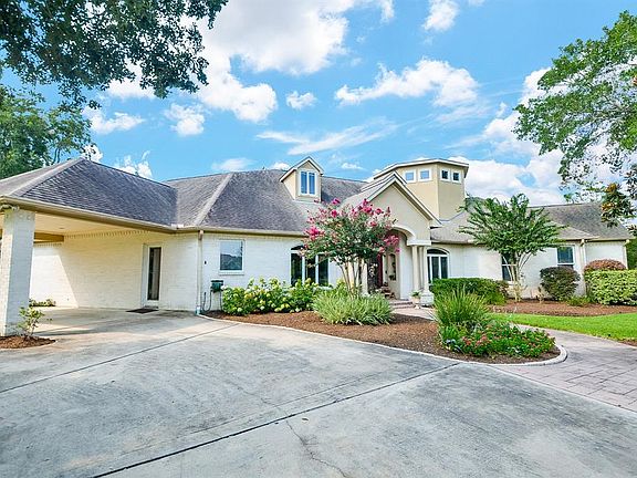 5th image of 32719 Westminster Dr