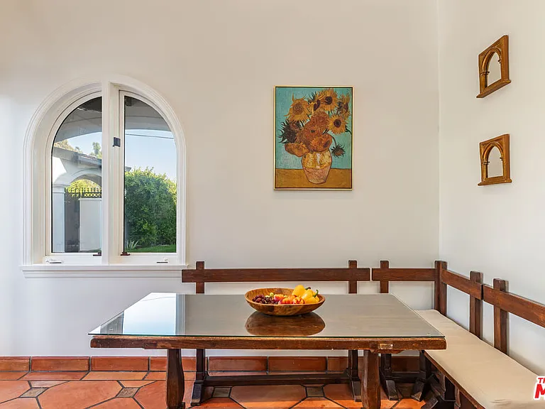 3453 Coast View Dr — Photo 13