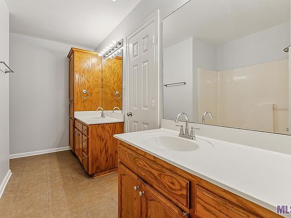 4th image of 7494 Old Live Oak Dr