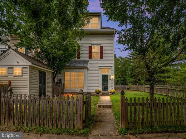 836 Estuary Dr, Odenton, MD 21113