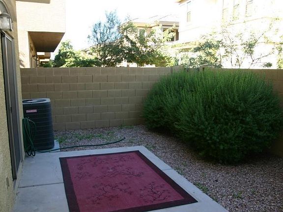 4th image of 18250 N 32nd St Unit 1006