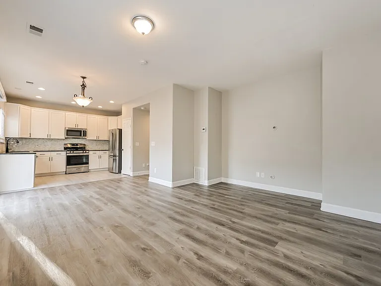 5065 Pelican St — Photo 10
