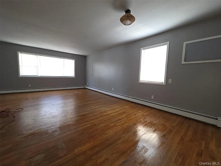 657 N Delaware Ave — Photo 6