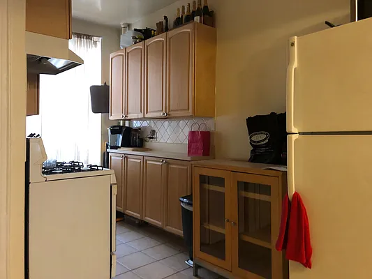 Rented by One New York Realty Inc | media 47