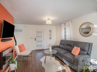 2016 Brewton Dr, Charlotte, NC 28206