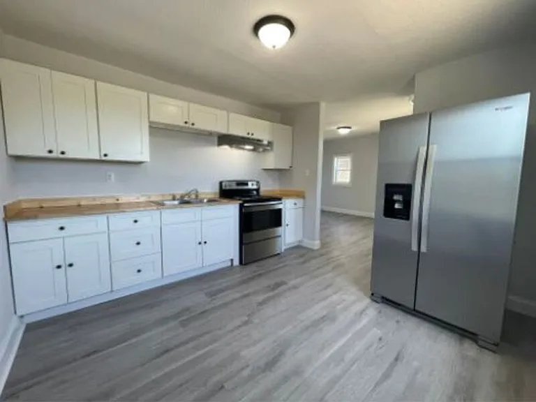 1609 Virginia Ave — Photo 4