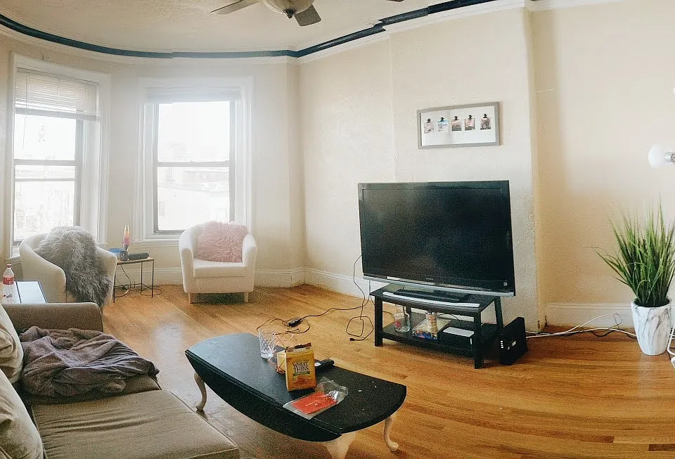 86 Hammond St #4