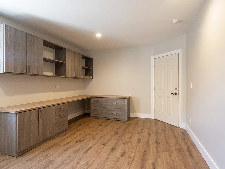 13 Laird Ln — Photo 17