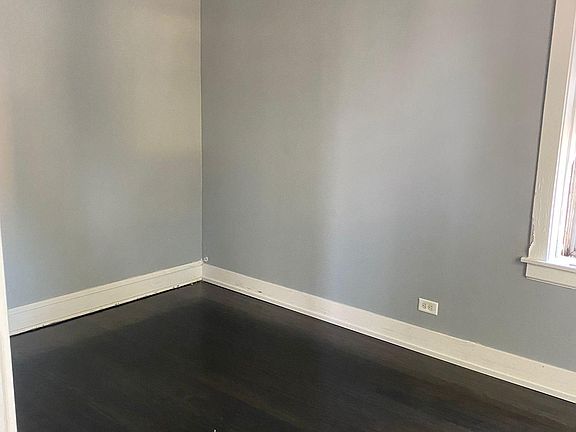 3rd image of 1450 N Lockwood Ave Floor 2