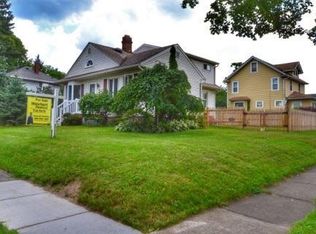 19 Brookridge Dr, Rochester, NY 14616