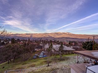 687 Leonard St, Ashland, OR 97520