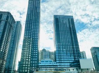 395 Square One Dr #1008, Mississauga, ON L5B 0E2