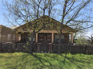 7 W Sherman St, Mullin, TX 76864