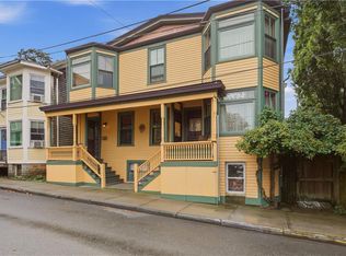 15-17 Dennison St, Newport, RI 02840