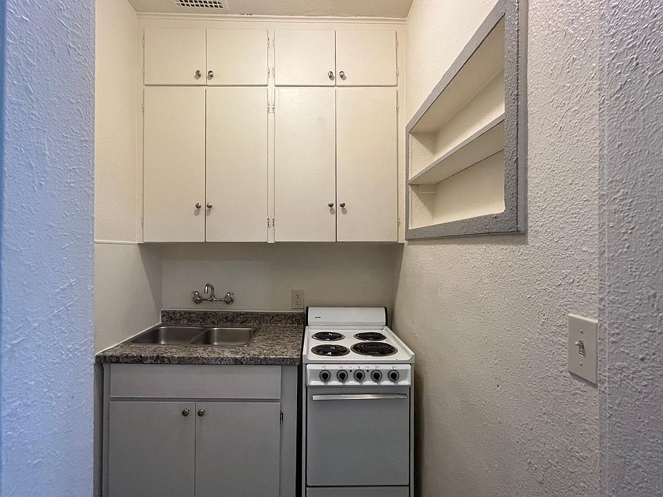 1st image of 1010 W Boone Ave APT 6