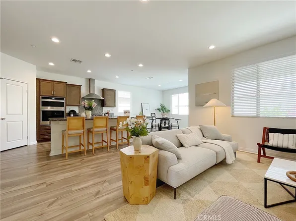 29822 Canary Wood Ct, Menifee, CA 92584