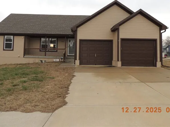 18901 E Lynchburg Pl N, Independence, MO 64058