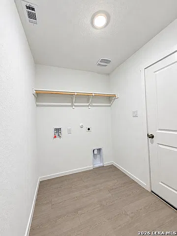 4 bed, 2.0 bath, 1575 sqft, $1,775 — Photo 3