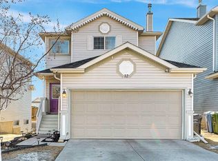 12 N Bridleridge Ct SW, Calgary, AB T2Y4M5