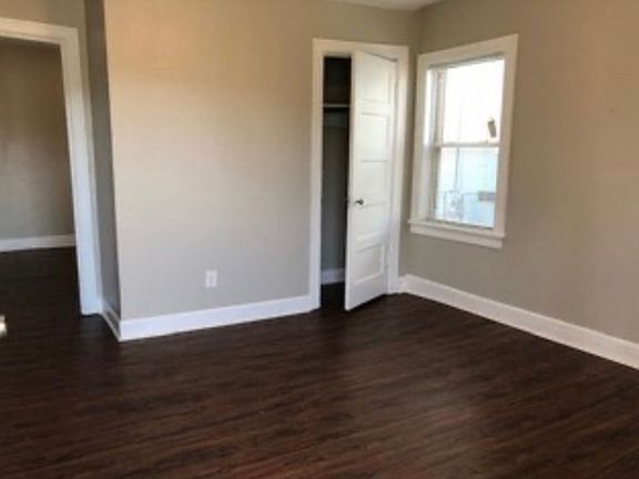 3rd image of 727-745 Shropshire Ave #733