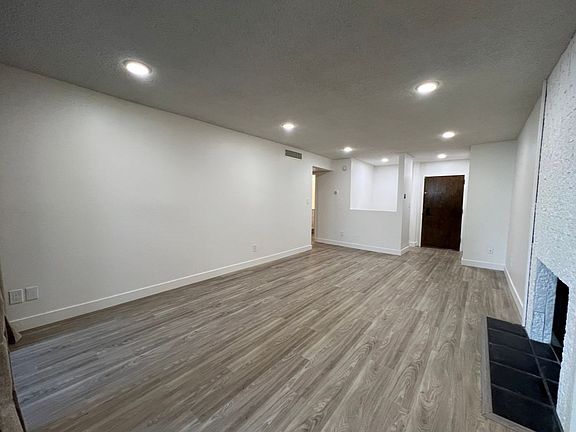 3rd image of 412 N Oakhurst Dr #202